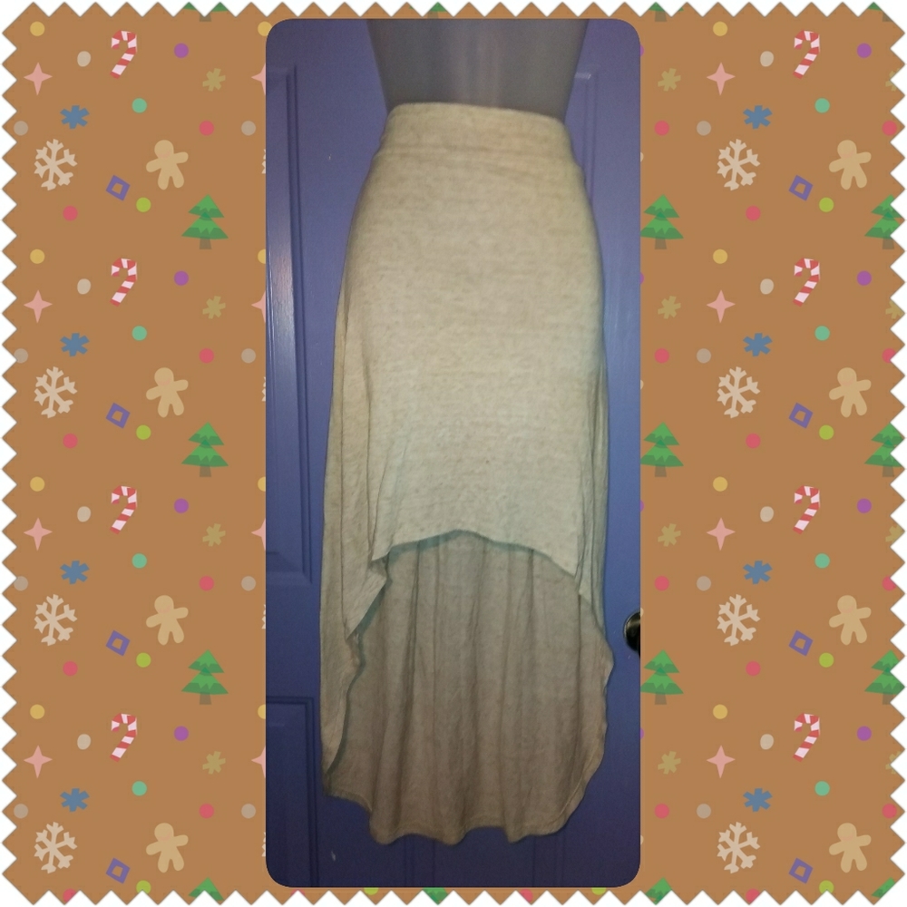 NWOT ALTERNATIVE EARTH HI-LO SKIRT-LARGE
